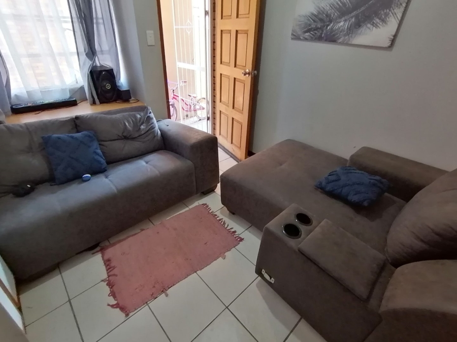 1 Bedroom Property for Sale in Willows Free State